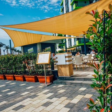 Sole Aparthotel Pool & Spa Mamaia Nord นาโวดาริ ภายนอก รูปภาพ