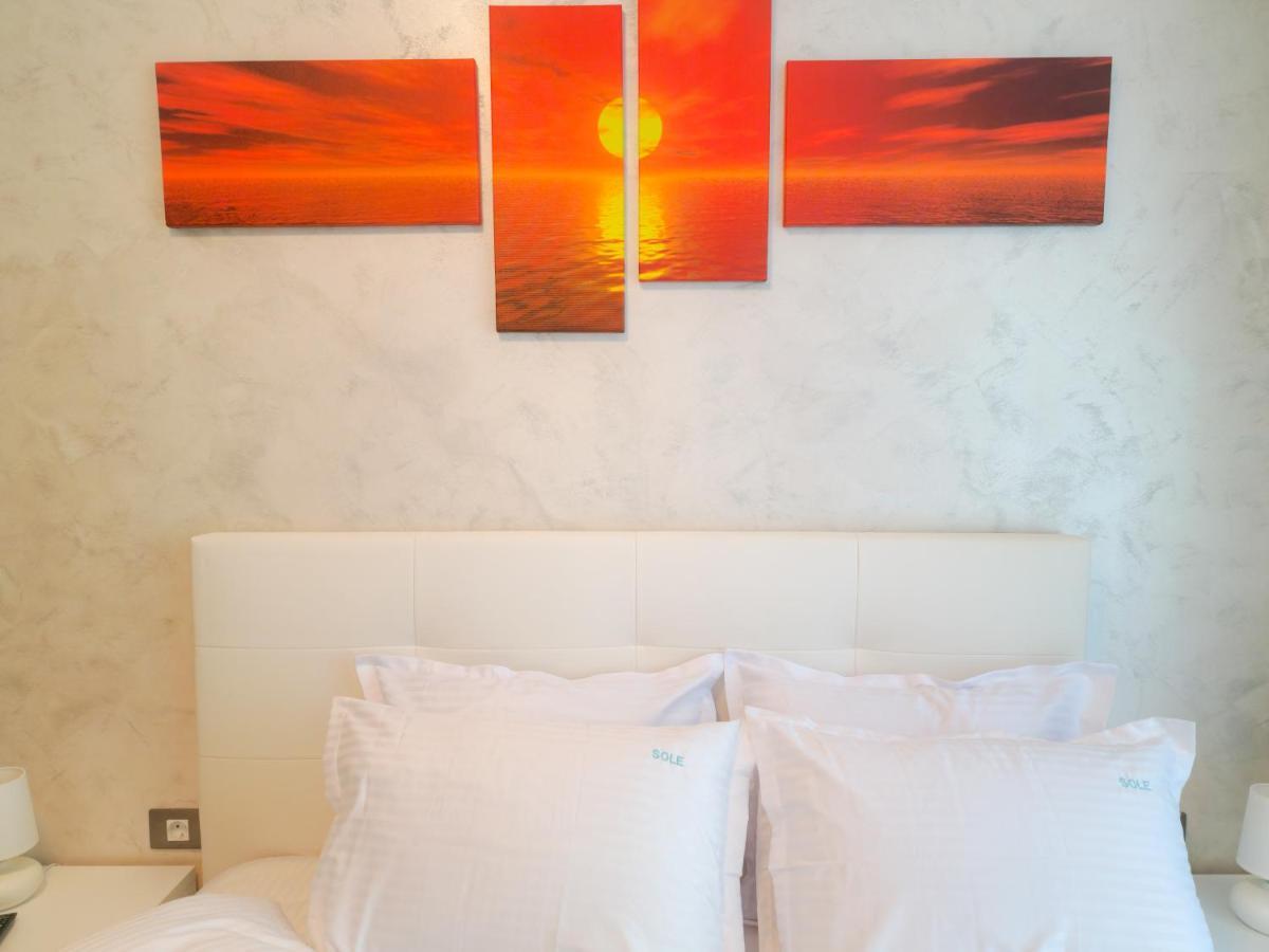 Sole Aparthotel Pool & Spa Mamaia Nord นาโวดาริ ภายนอก รูปภาพ