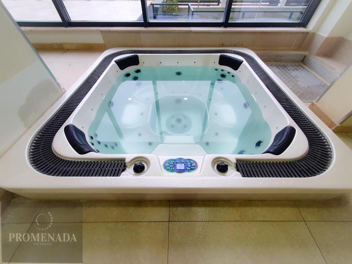 Sole Aparthotel Pool & Spa Mamaia Nord นาโวดาริ ภายนอก รูปภาพ